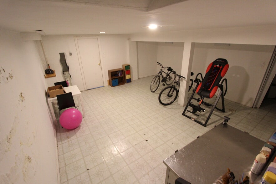 Basement - 3441 Brighton Rd
