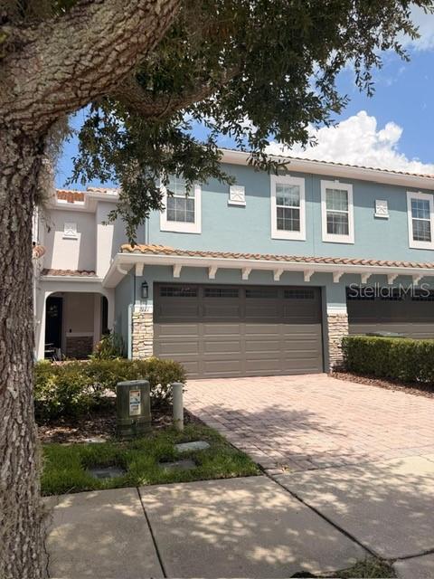 Building Photo - 1911 Silverweed Way