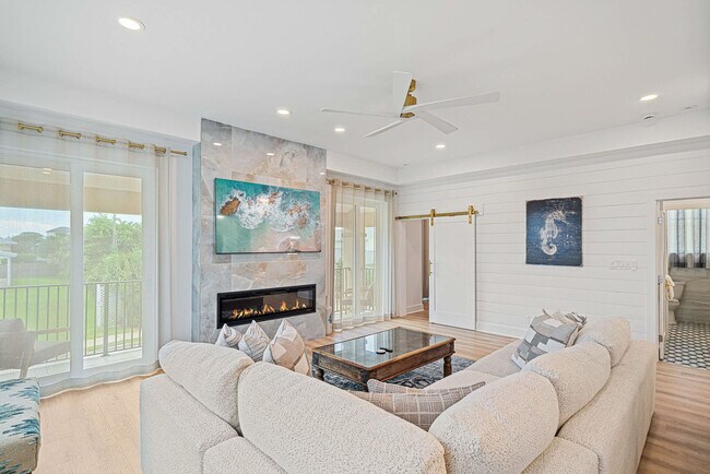 Building Photo - 20 St Francis Dr S