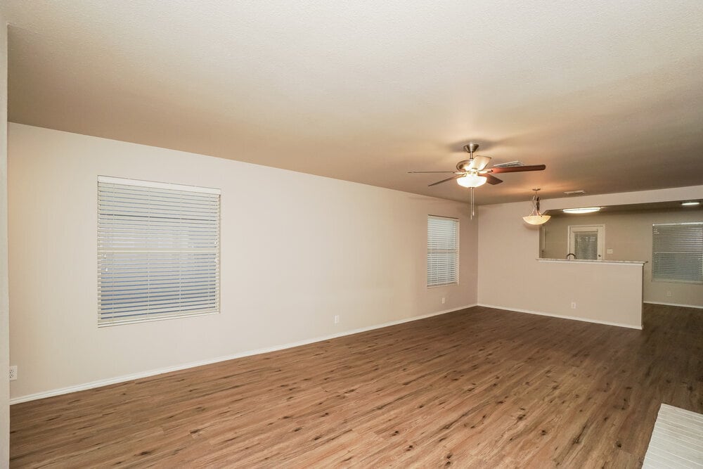 Building Photo - 120 Bay Willow