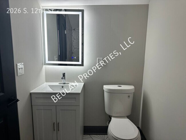 Building Photo - Walkable Soulard 2bd/2ba Townhouse