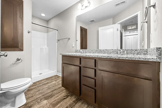 Building Photo - 2720 NW Casey Jones Ln