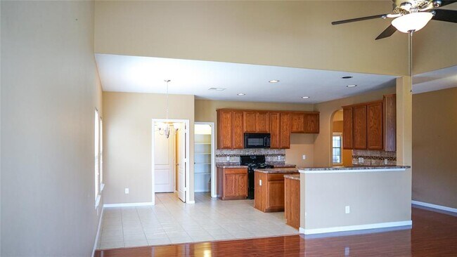 Building Photo - 15206 Bartlett Landing Dr