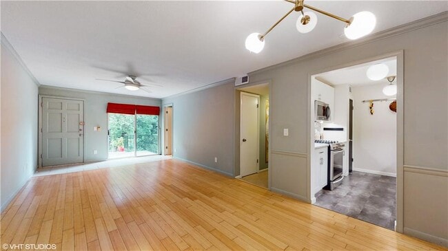 Building Photo - 1177 Church St