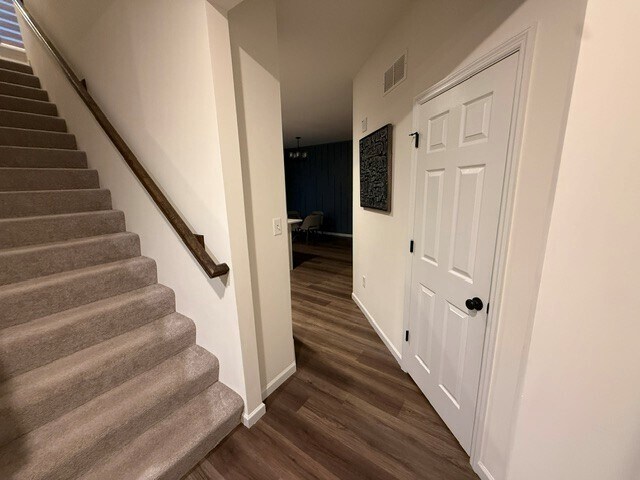 Building Photo - 422 Sweetgrass Dr