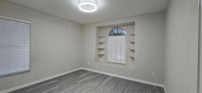 Building Photo - 1810 Greystone Heights Dr