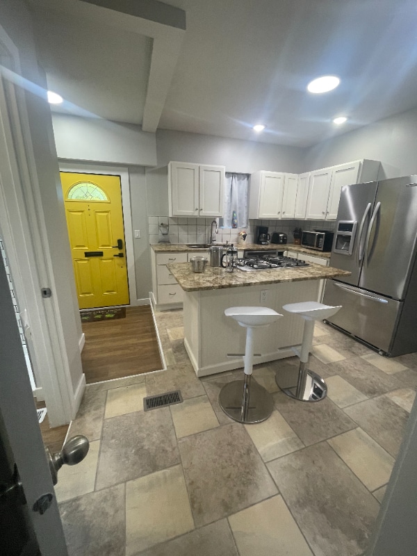 Building Photo - 4522 E Washington St