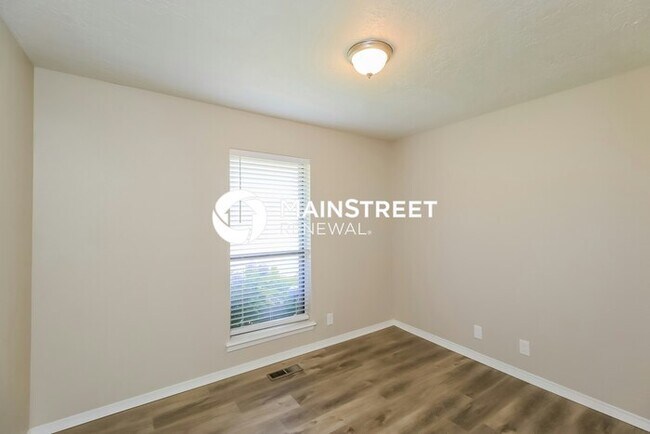 Building Photo - 3 Bedroom Pet-Friendly Home in NORMAN, OK ...