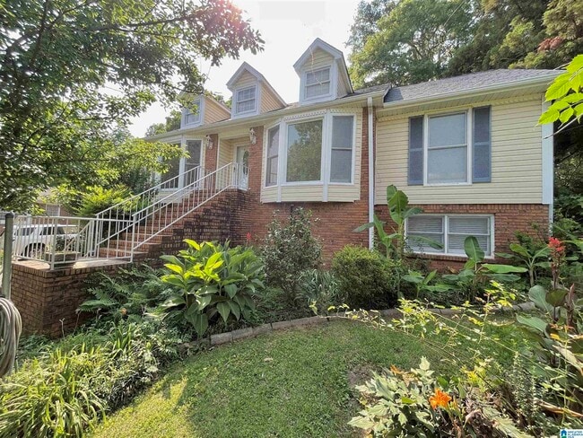 Building Photo - 1430 Alford Ave