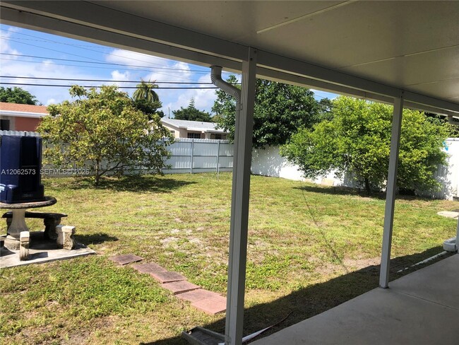 Building Photo - 3061 NW 87th Terrace