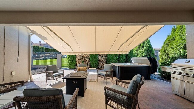 Building Photo - 8731 W Skagit Ave