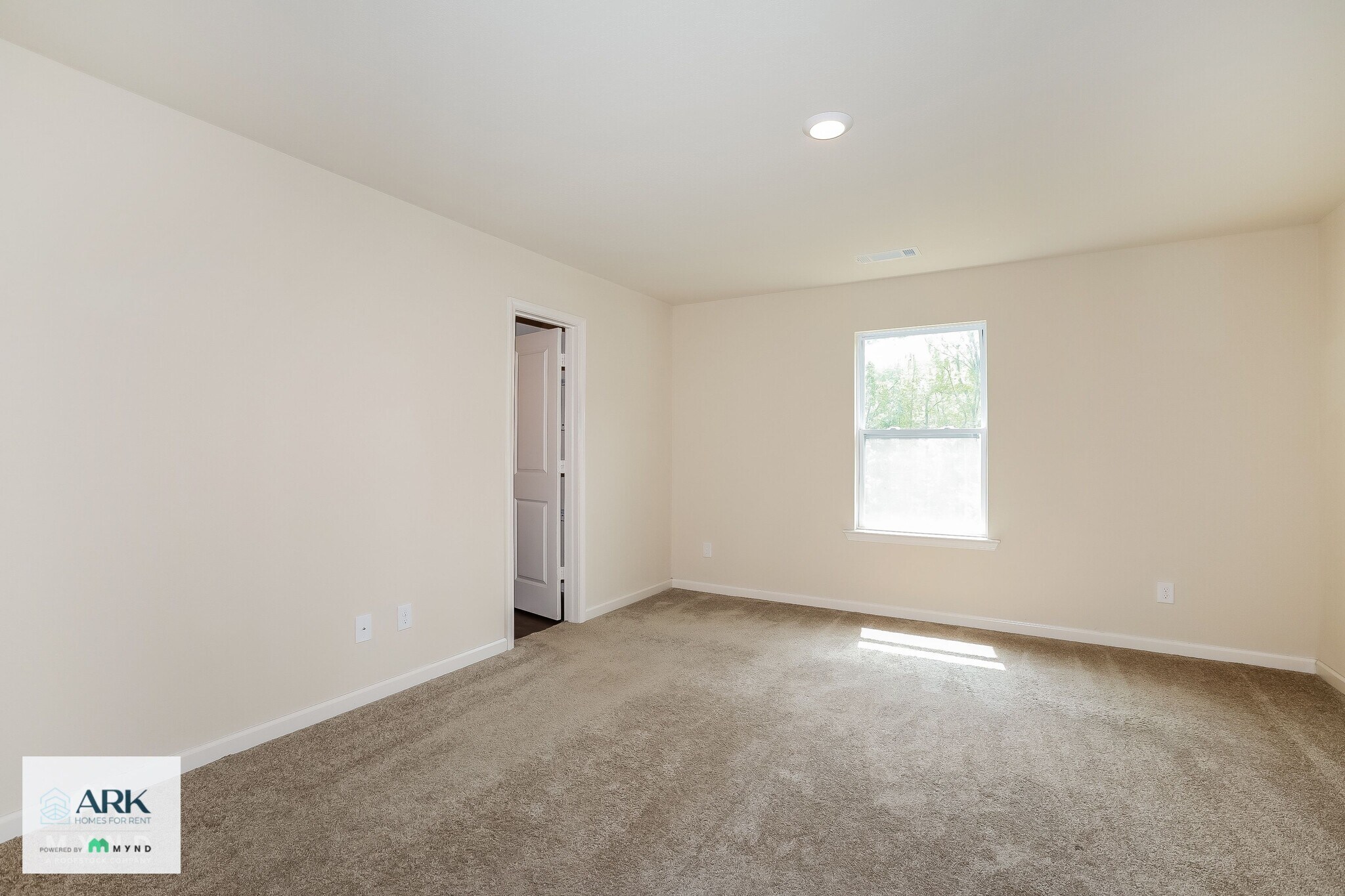 Building Photo - 772 Fitzroy Dr