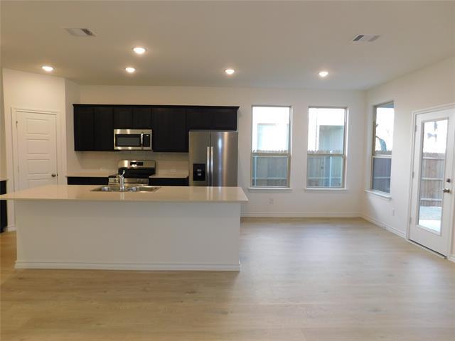 Building Photo - 505 Mockingbird Ln