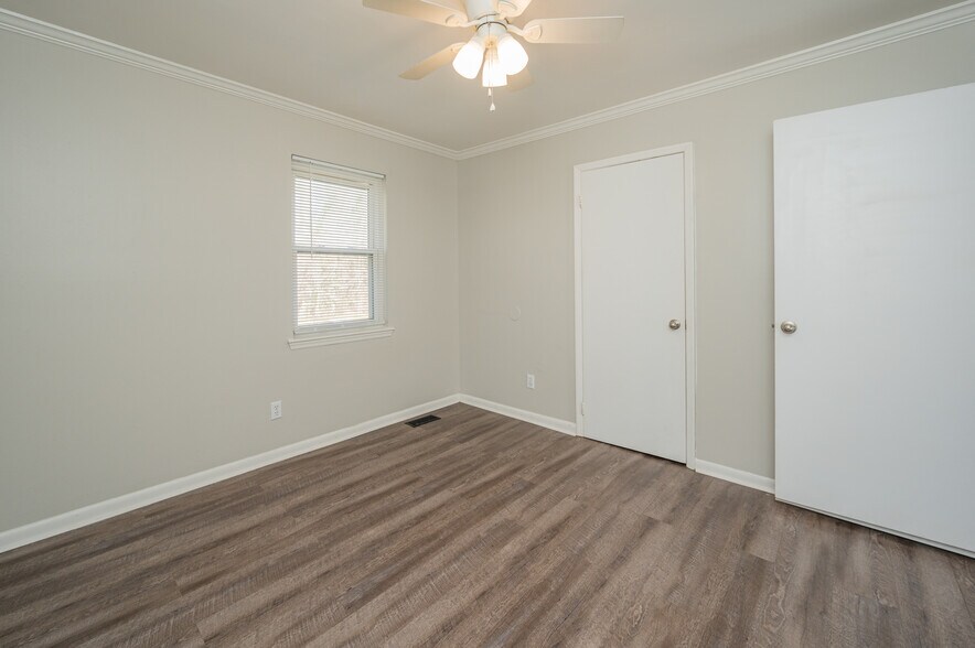 Building Photo - 54 Worthington Dr