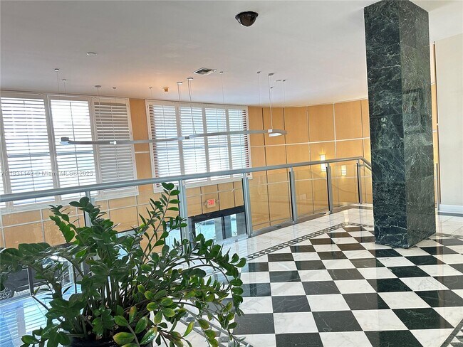 Building Photo - 6770 Indian Creek Dr
