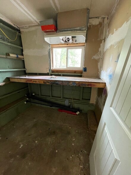 extra storage - 419 S Garden St