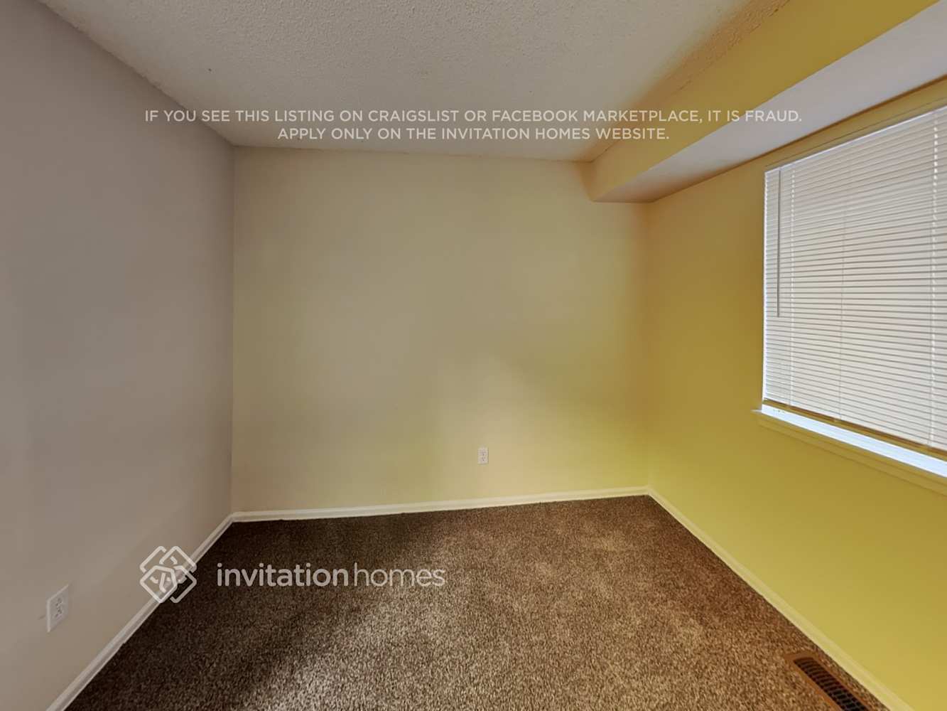 Building Photo - 17319 Lindon Dr
