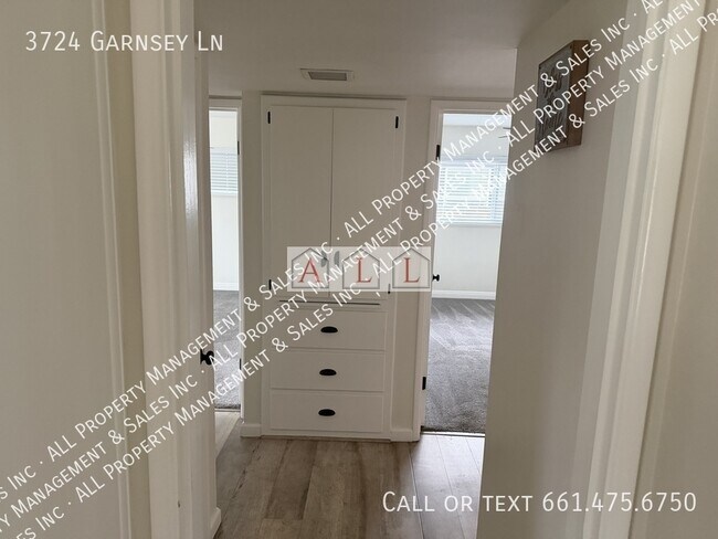 Building Photo - 3724 Garnsey Ln