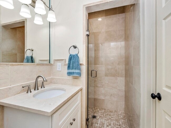 Building Photo - 50 Rowe St