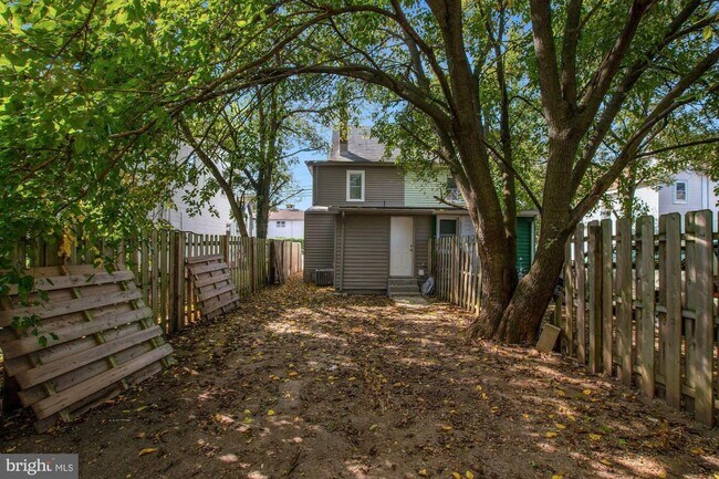 Building Photo - Gorgeous 4 Bedroom Home FOR RENT in Millville $1500