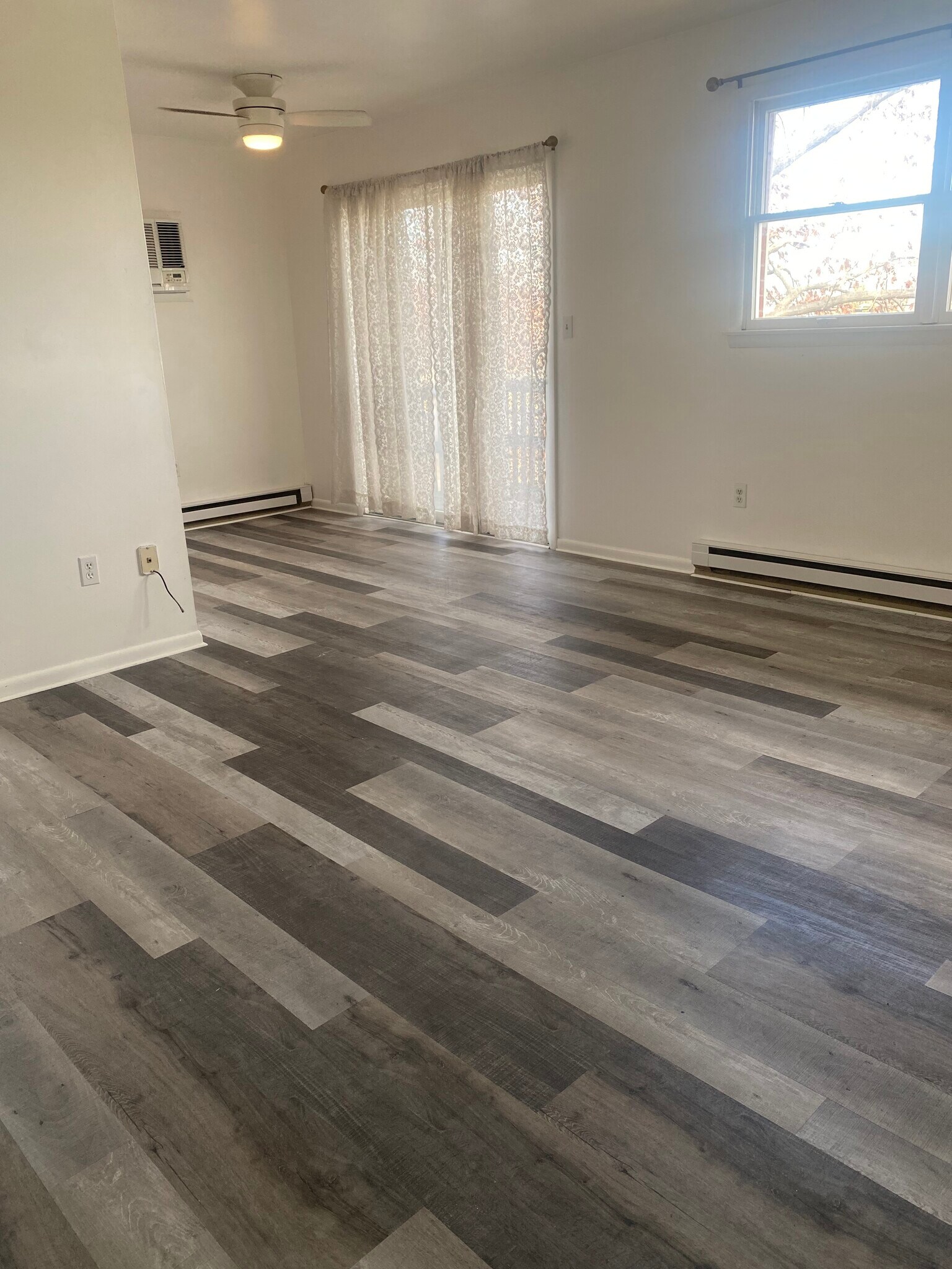 Building Photo - 848 N 16th St