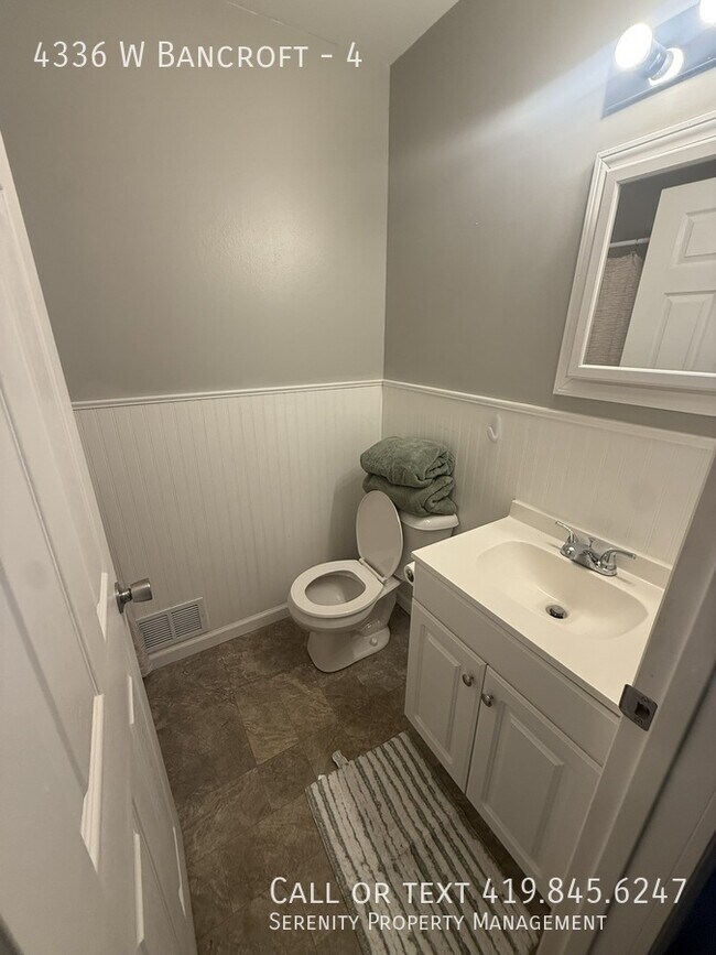 Building Photo - 4336 W Bancroft-4