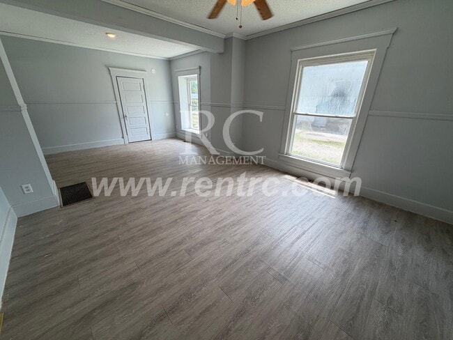Building Photo - 1323 Grant-