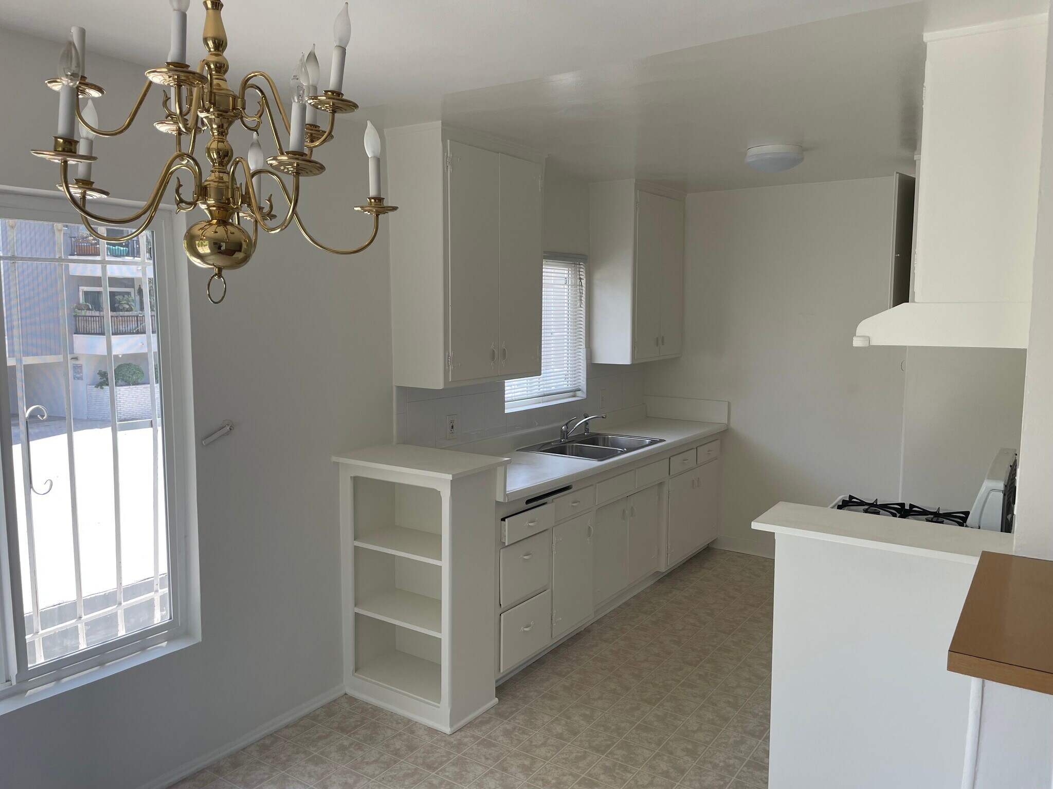 Kitchen - 3661 Regal Pl