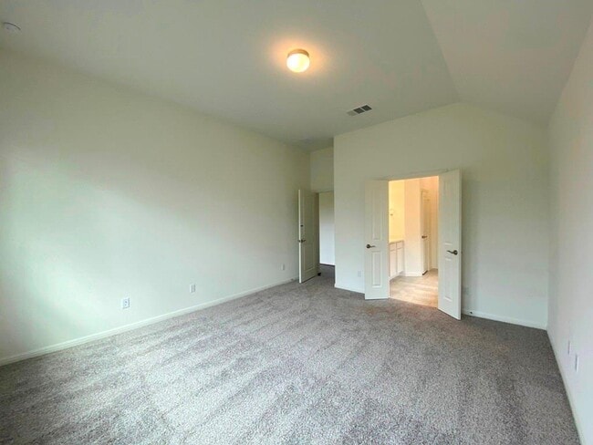 Building Photo - 1425 Morning View Rd