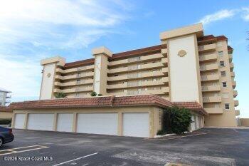 Building Photo - 1095 N Hwy A1A