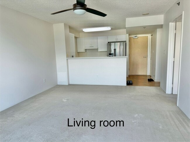 Building Photo - 1450 Young St