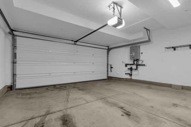 Building Photo - 2907 W Exposition Pl