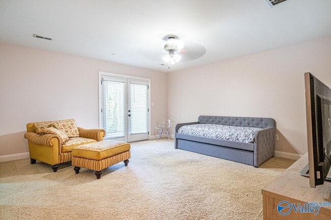 Building Photo - 111 Golden Rod Ln