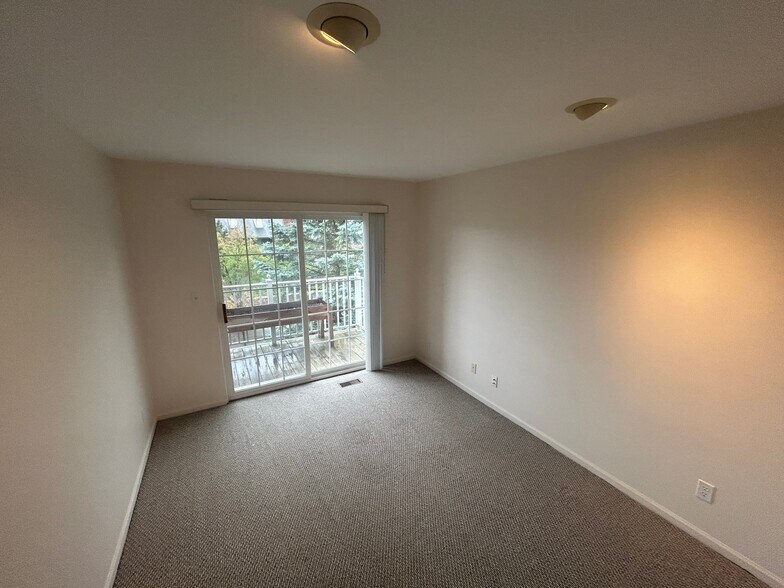 Building Photo - 3608 Oakmonte Blvd