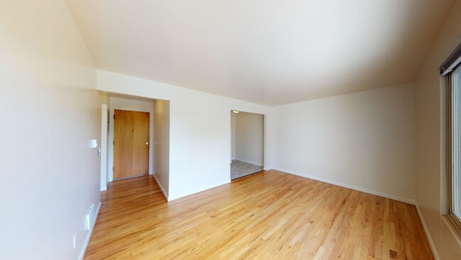 Building Photo - Twin Birches