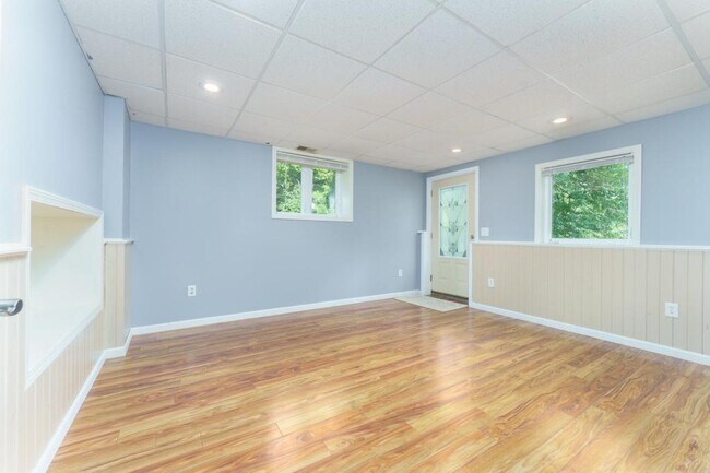 Building Photo - 3620 Zimmer Rd
