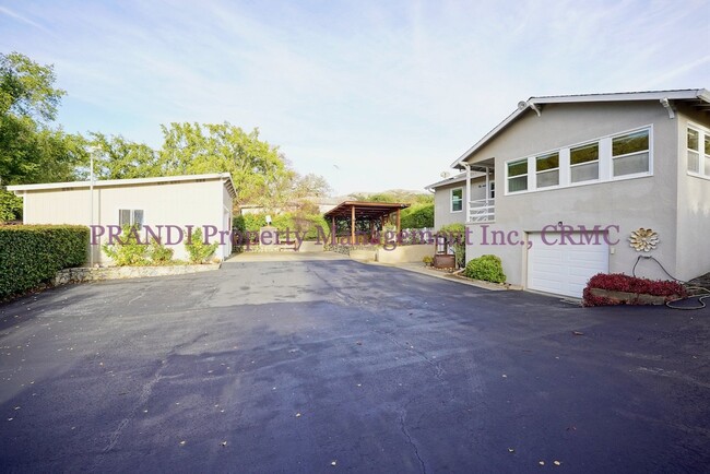 Building Photo - Increcible, Tranquil and Secluded Property...