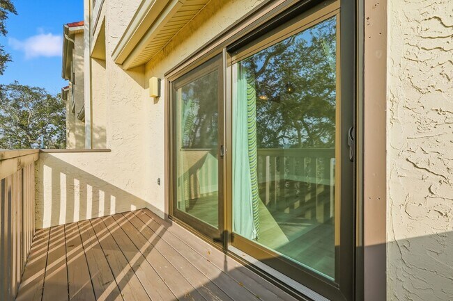 Building Photo - Premier Marina Cove end unit!!   Coastal Lifestyle at its BEST!!