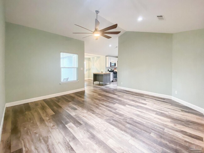 Building Photo - 5990 W Bay Point Dr