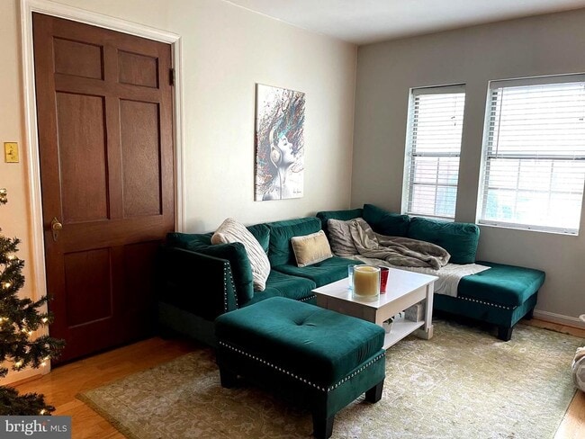 Building Photo - 1813 Key Blvd