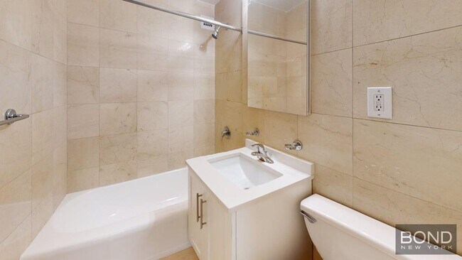 Building Photo - 435 E 79th St
