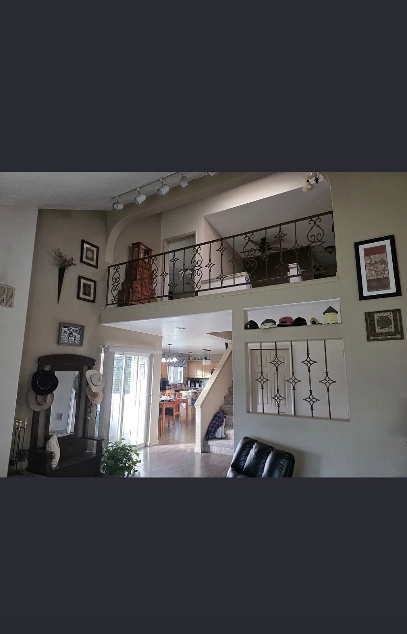Building Photo - 319 Bowline Ct