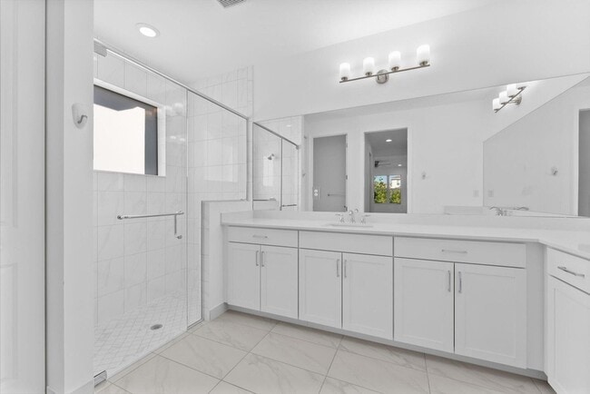 Building Photo - 1346 Harvester Xing