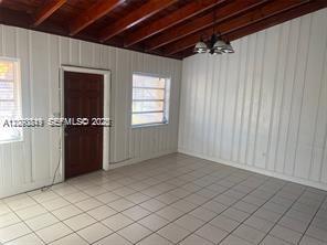 Building Photo - 1112 SW 65th Ave