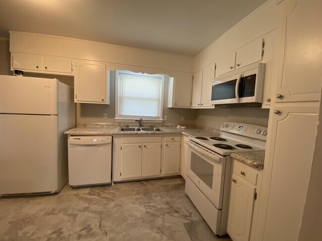 Building Photo - 5421 Silver Pine Ct