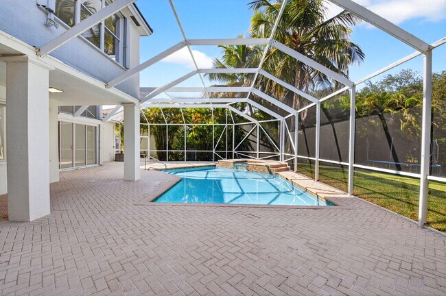 Building Photo - 11119 Blue Coral Dr