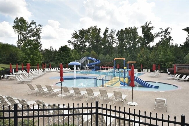 Building Photo - 5740 Crestwick Wy