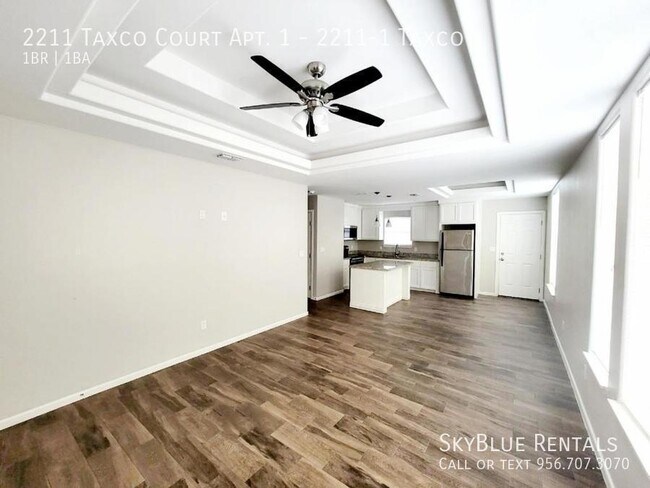 Building Photo - 2211 Taxco Ct