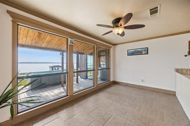 Building Photo - 18409 Shore Dr