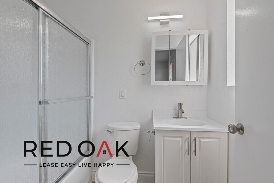 Building Photo - 1542 Orizaba Ave